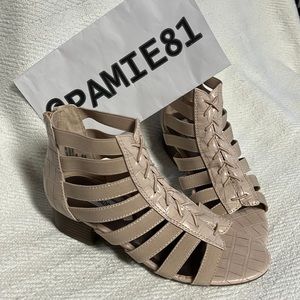 STEVE MADDEN Pink Gladiator Sandal For Girls Size 4